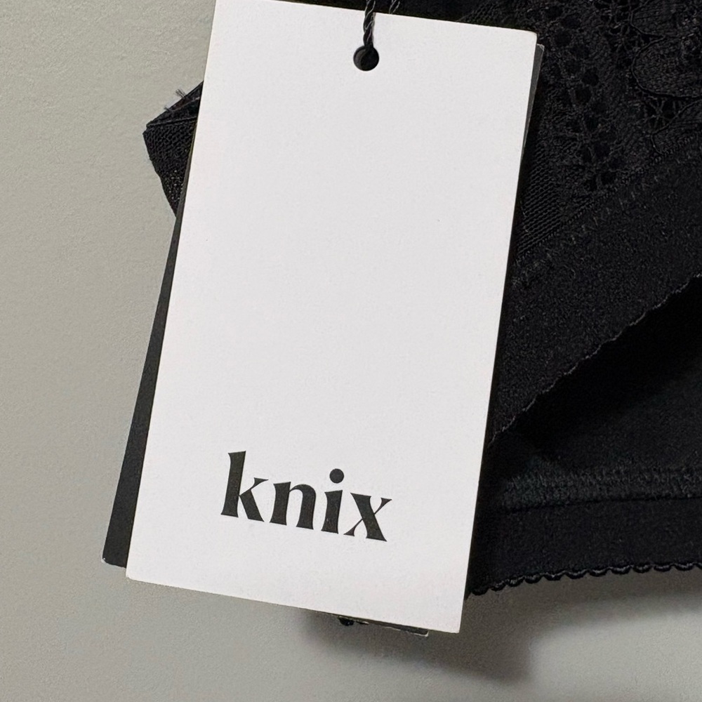 Knix Lace Deep V Bralette Black Lightly Padded - Picture 10 of 14
